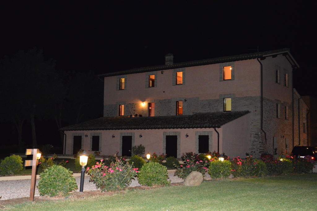 Le Stelle Di San Lorenzo Hotel Bastia Umbra Kültér fotó